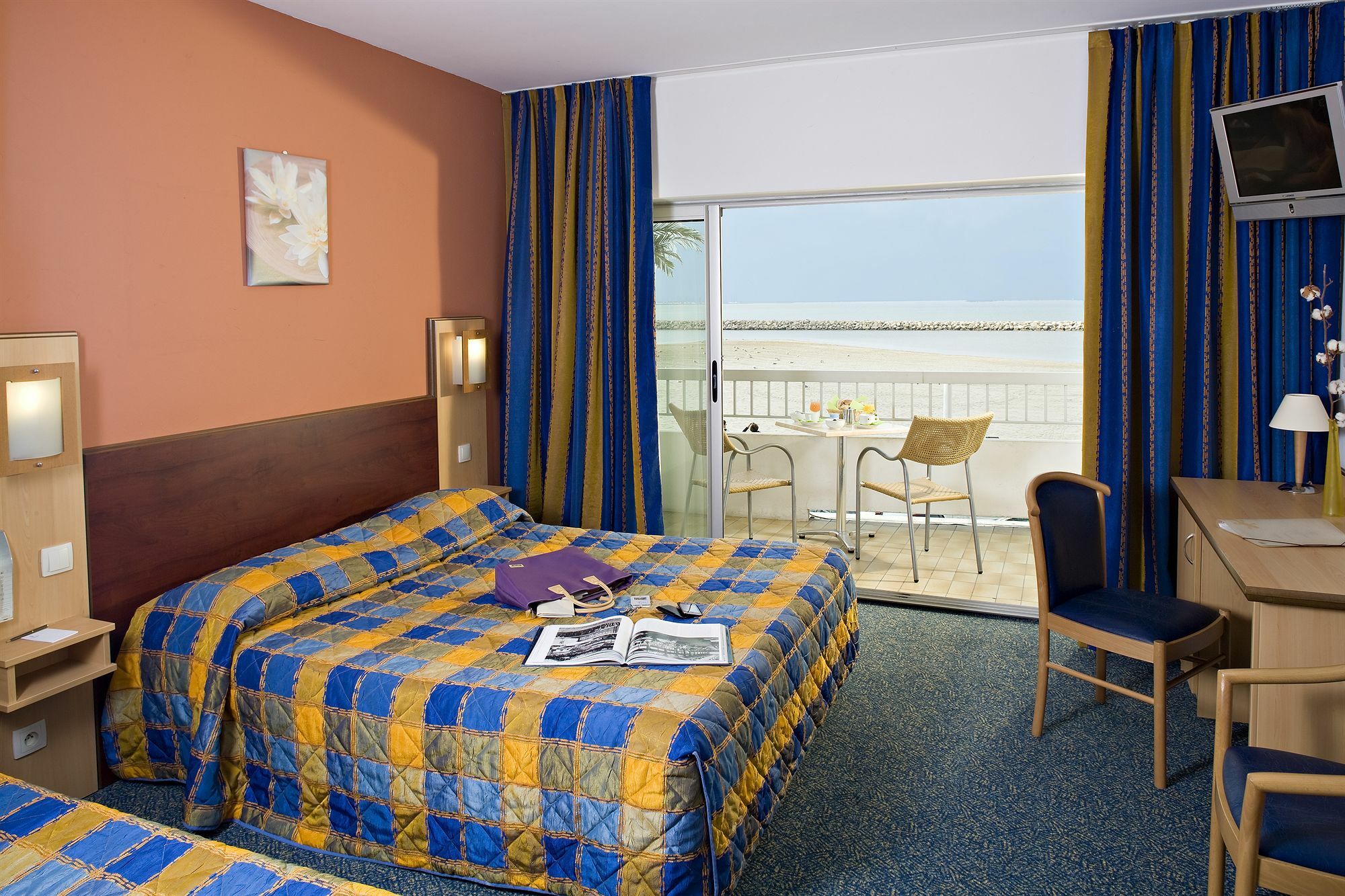 Hotel Restaurant Splendid Camargue لو غراو دو روا المظهر الخارجي الصورة